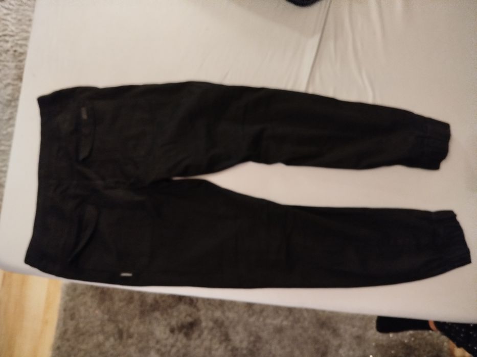 Jeansy dżinsy joggery cropp