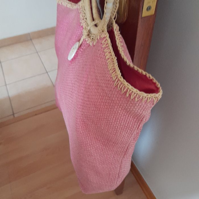Saco rosa em ráfia