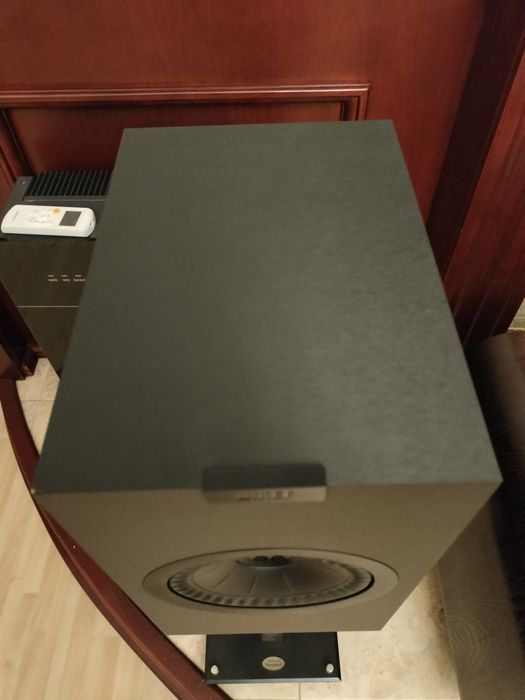 KEF Q3 meta black - полична HI-FI акустика