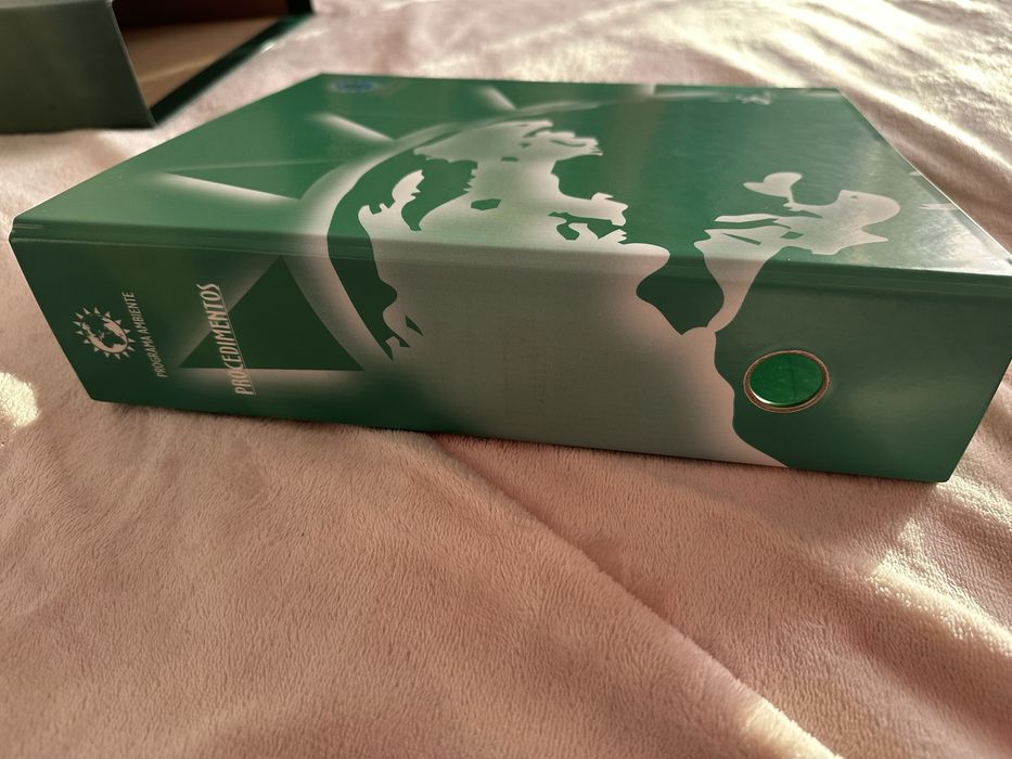 Pasta de papel (escola) duas pastas