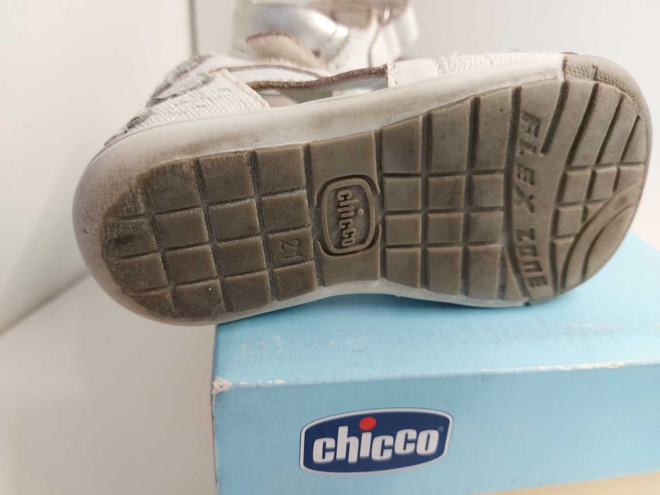 Sandálias chicco menina 21