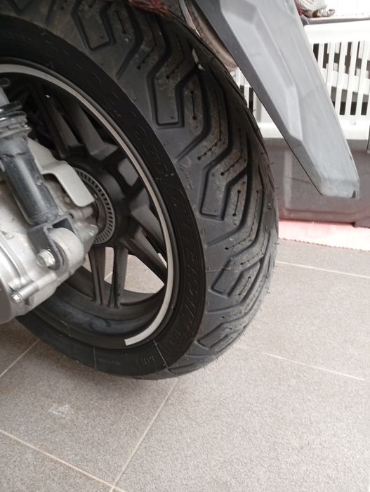 Honda forza 300 bom estado