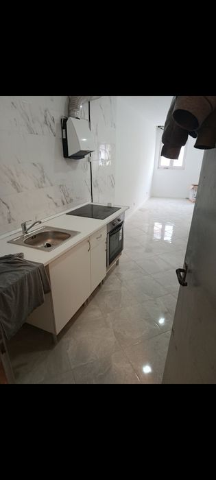 T0 690 euros água e luz incluido