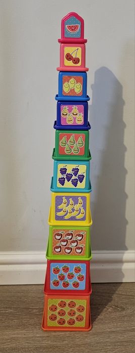 Wieża piramida  układanka