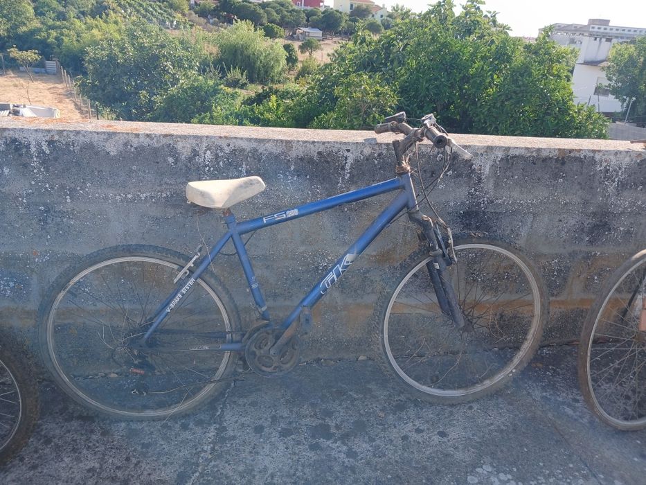 Várias  bicicletas
