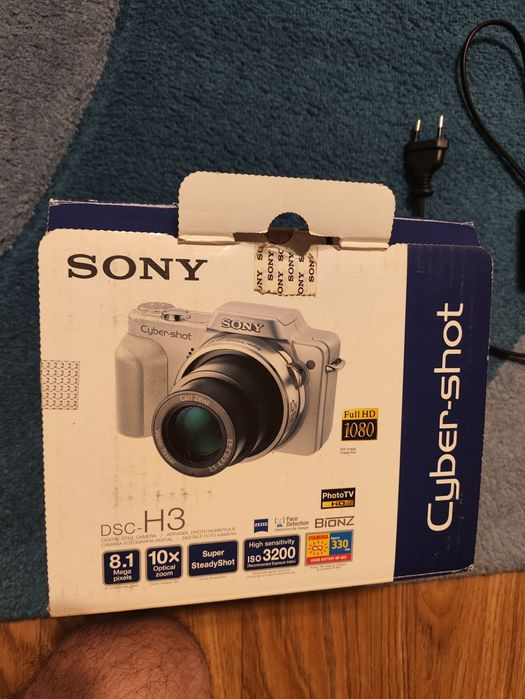 Продам фотоаппарат Сони DSC-H3