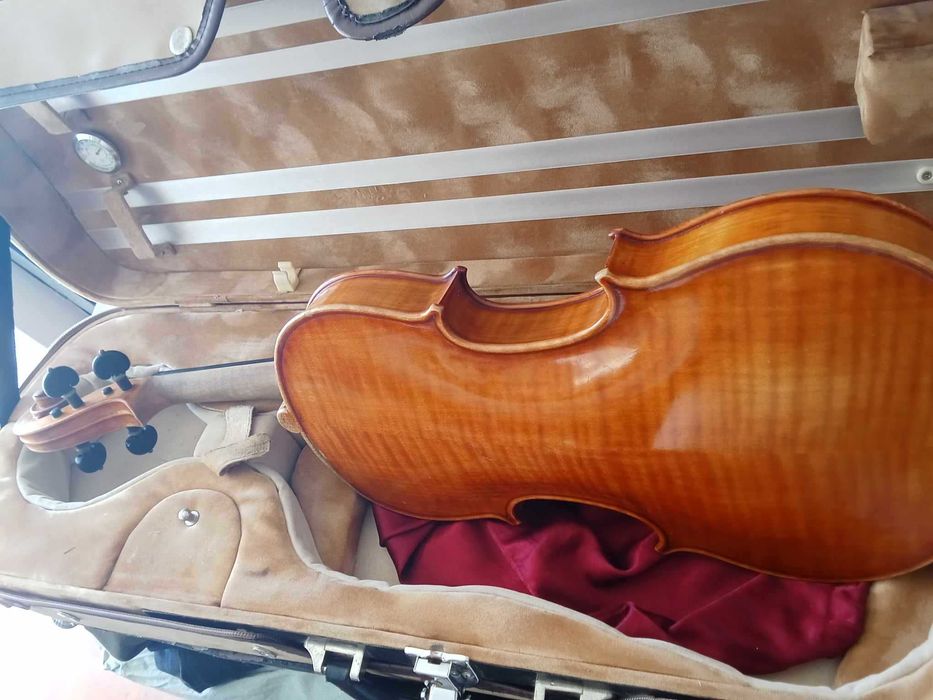 Author's Violin (Stepan Demirjian), Year 199564285004924801121