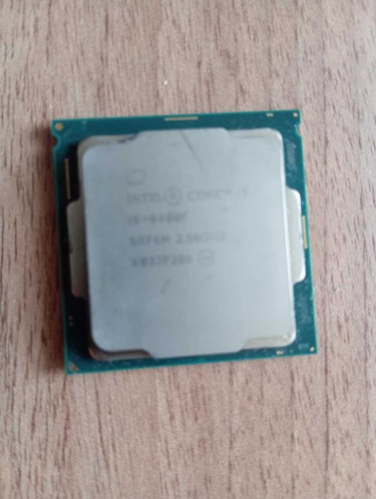 Procesor Intel Core I5-9400f (opis)