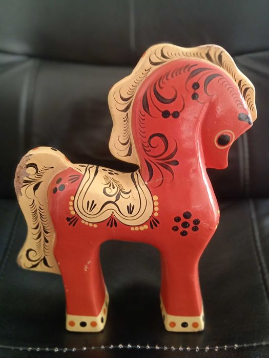 Cavalo de arte folclórica