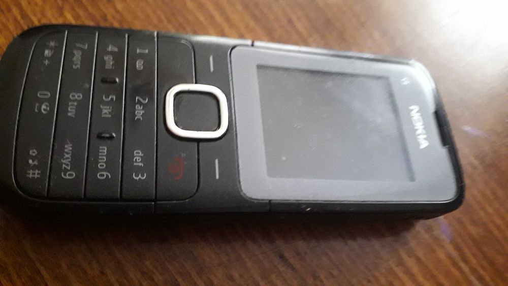 Nokia C1-01 мобильный телефон