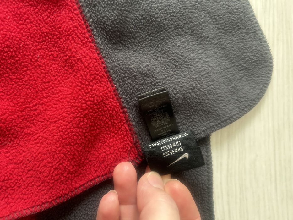 Szal Nike polarowy