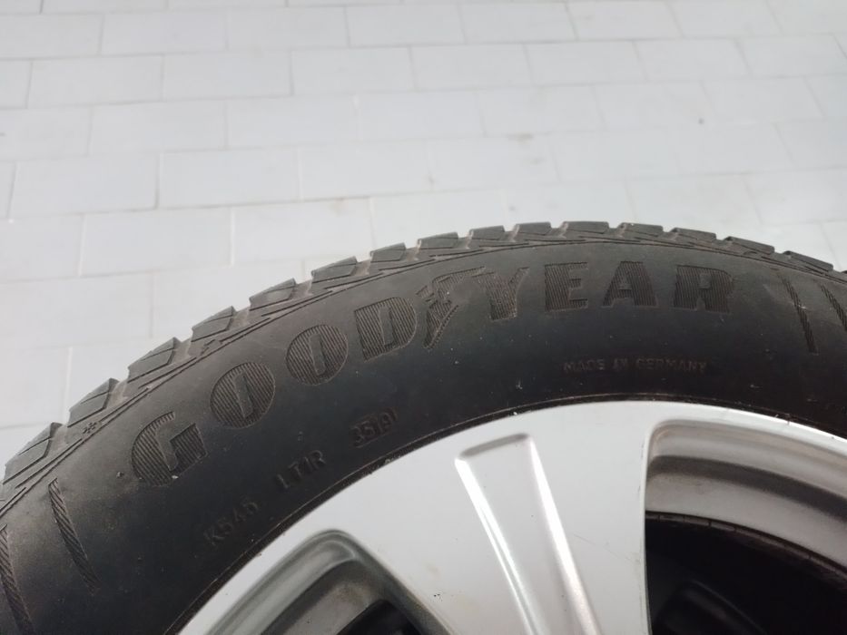 Jantes com pneus Bridgestone 235/65/R18