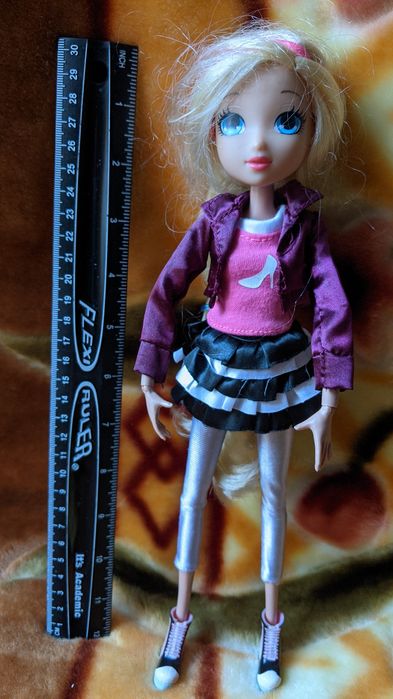 Нова шарнірна фірмова лялька