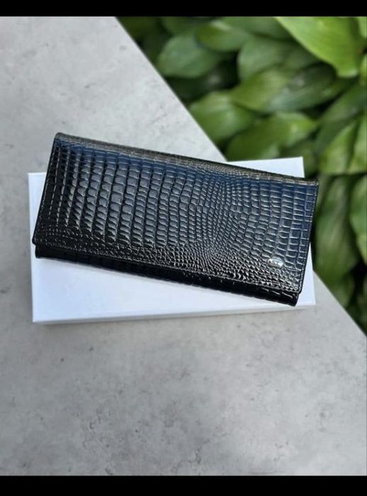 Шкіряні гаманці