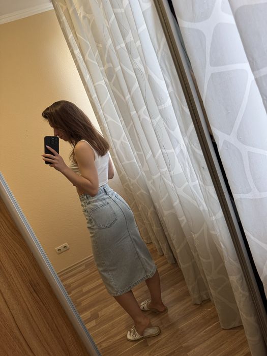 Джинсова спідниця миди MNG
