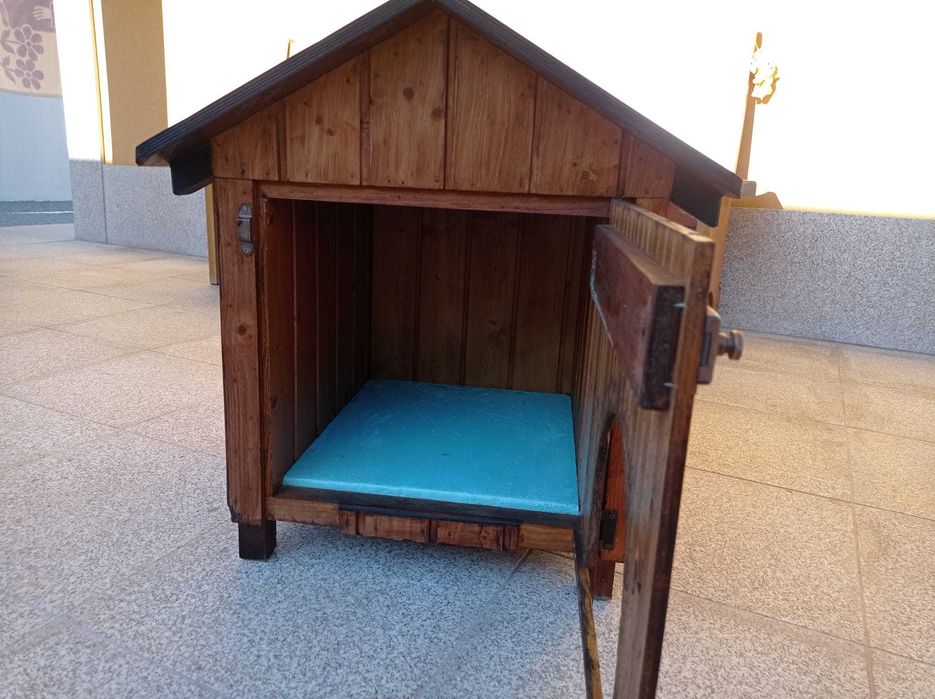 Casota para cão de porte pequeno