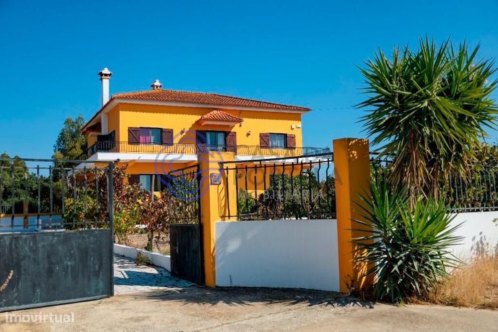 Quintinha com Moradia T6+2 em Qta do Anjo, Palmela, Setúbal