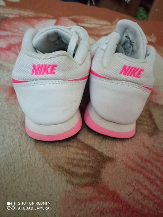 Adidasy Nike białe 38