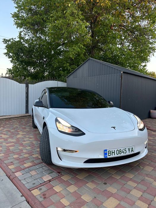 Tesla Model 3  Longe Range Dual Motor