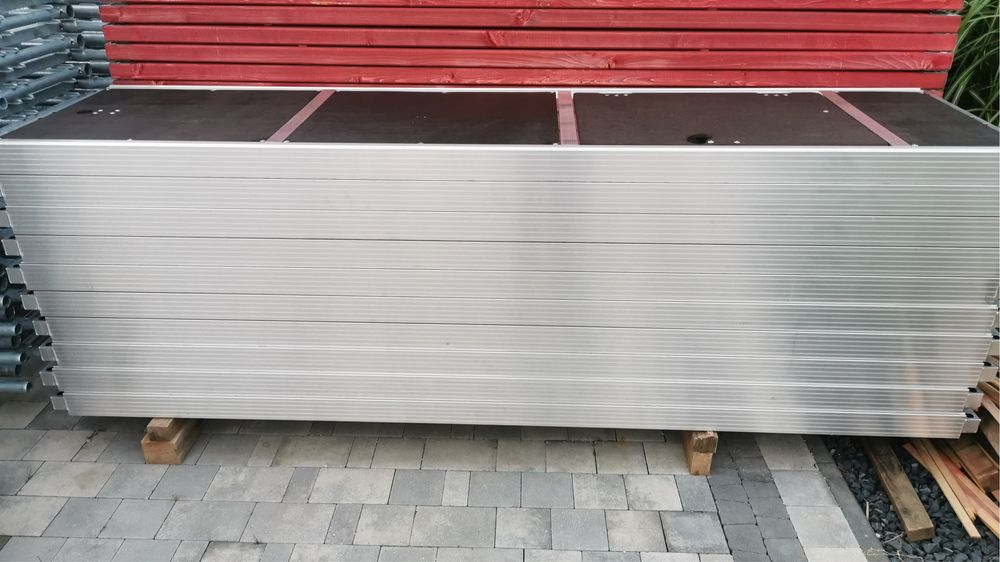 Rusztowanie elewacyjne  typ Plettac  195m2 NOWE