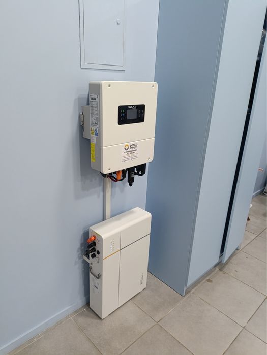 Автономне живлення для квартири, будинку інвертор та акумулятор solax