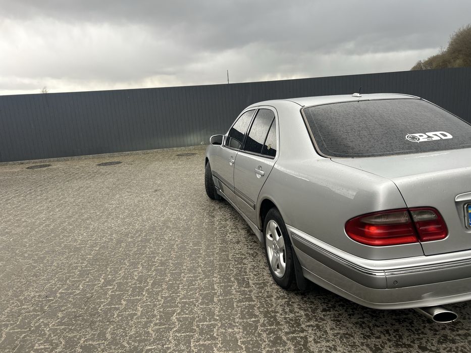 Мерседес 210 3.2 тди