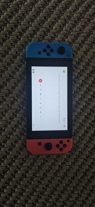 Konsola do gier Nintendo Switch z grami