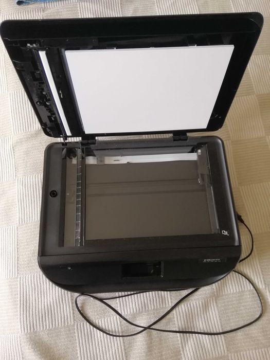 Принтер HP OfficeJet 4658  цветной струйний  сканер факс wi-fi