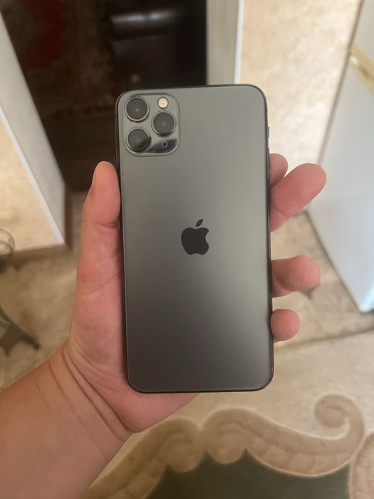 Продам Iphone 11pro max 64gb