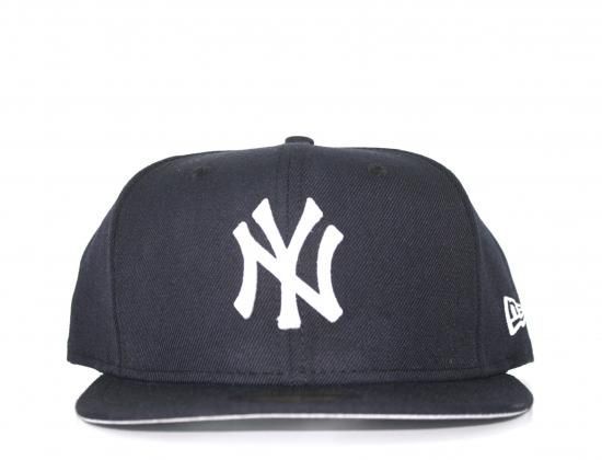 Czapka z daszkiem NEW YORK kolor dark navy