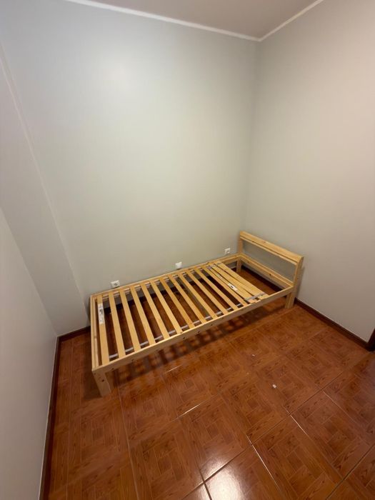 Cama solteiro Ikea