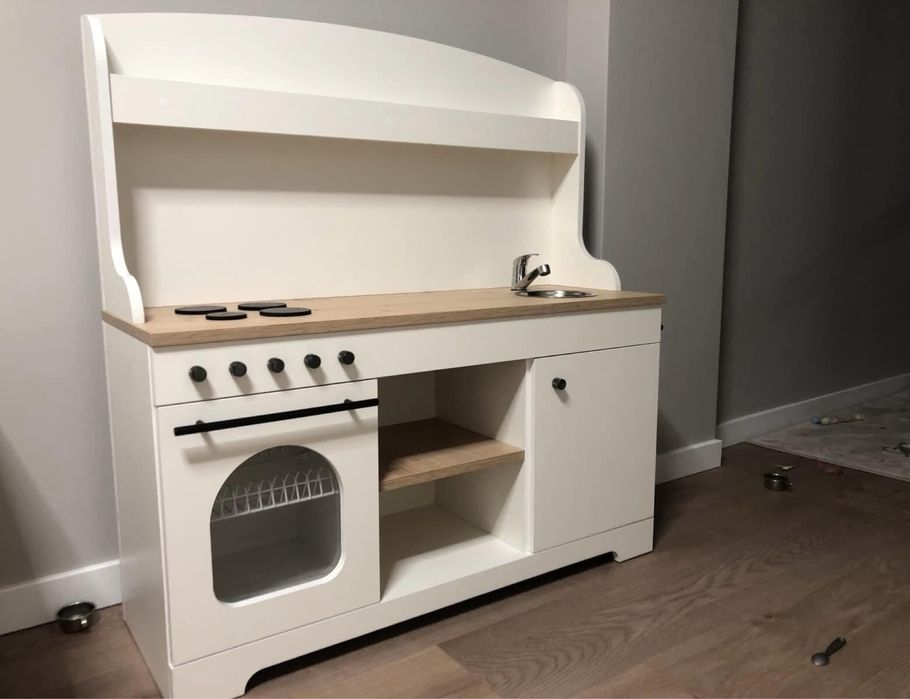 Дитяча   кухня нова