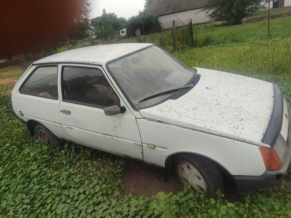 автомобіль таврія