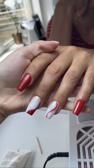 Unhas de gel bem feitas