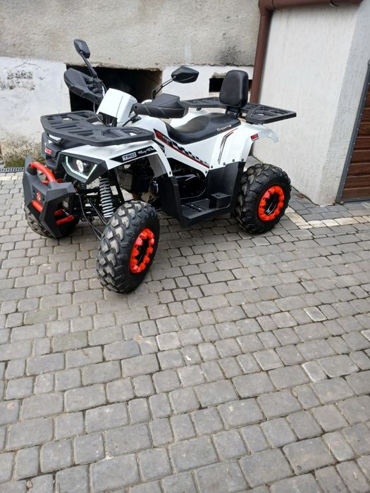 Продам квадрик 200 кубів