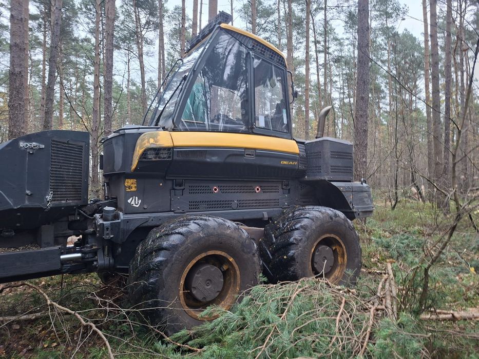Harwester Ponsse Bear w bardzo dobrym stanie z długą historią serwisow