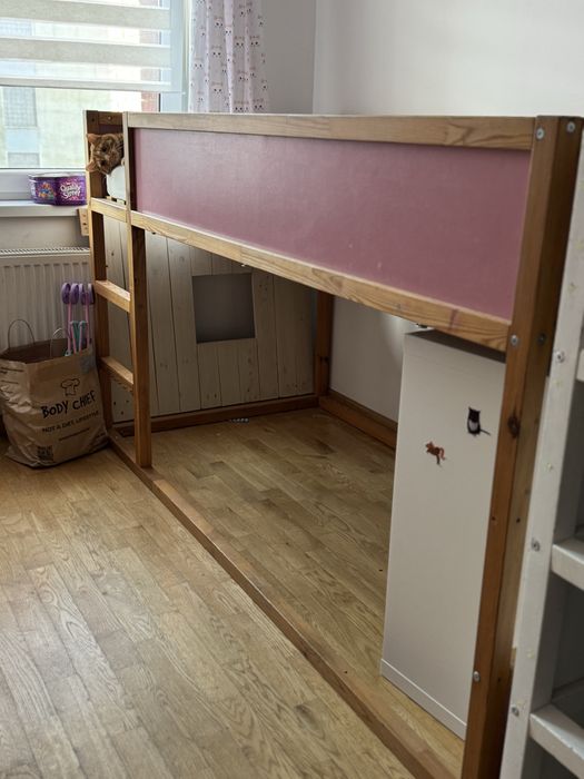 Ikea kura z materacem