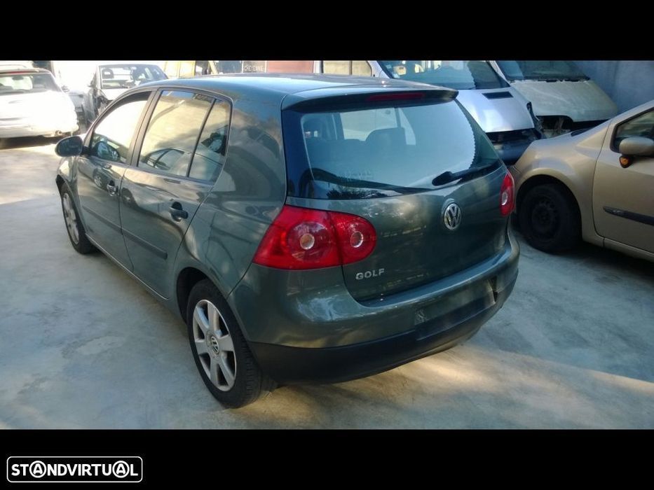 Golf V para peças