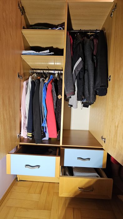 SOLIDNA Szaf. Grube płyty, drewno buk. Rozłożona do transportu