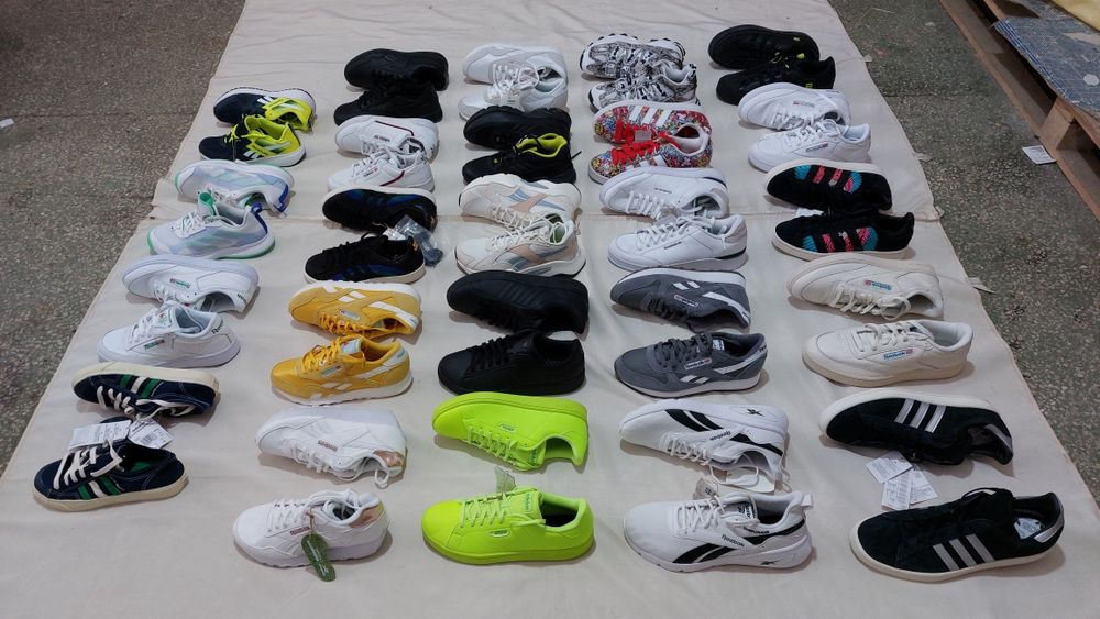 Сток кросівок оптом Adidas Reebok