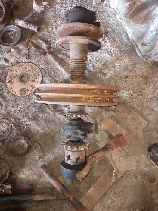 Вал. Корпуса с подшипниками. Шкивы.звездочки