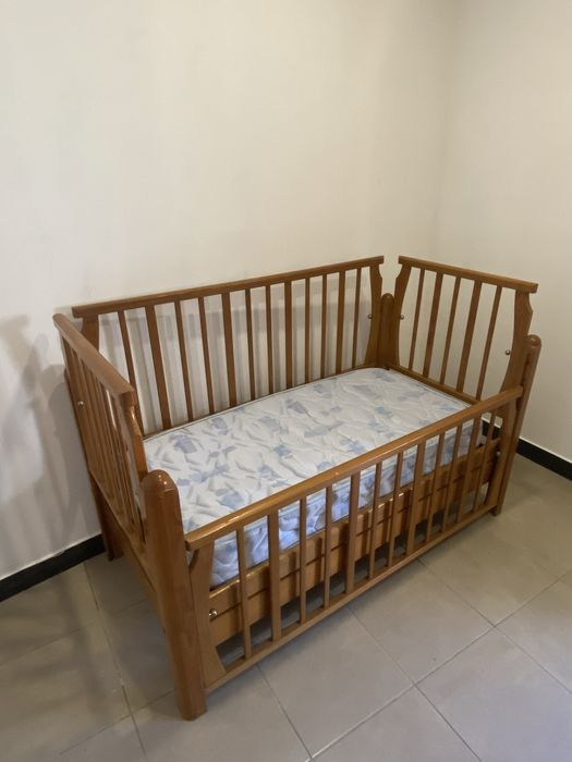 Berço com gaveta a acompanhar colchão
