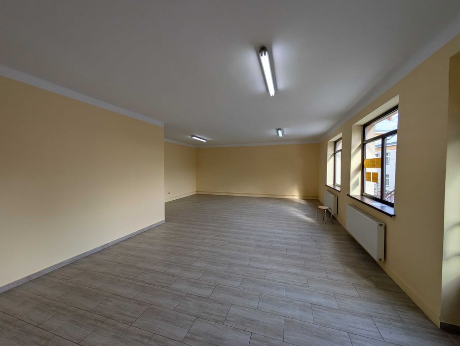 Budynek handlowo-usługowy - Widok 2