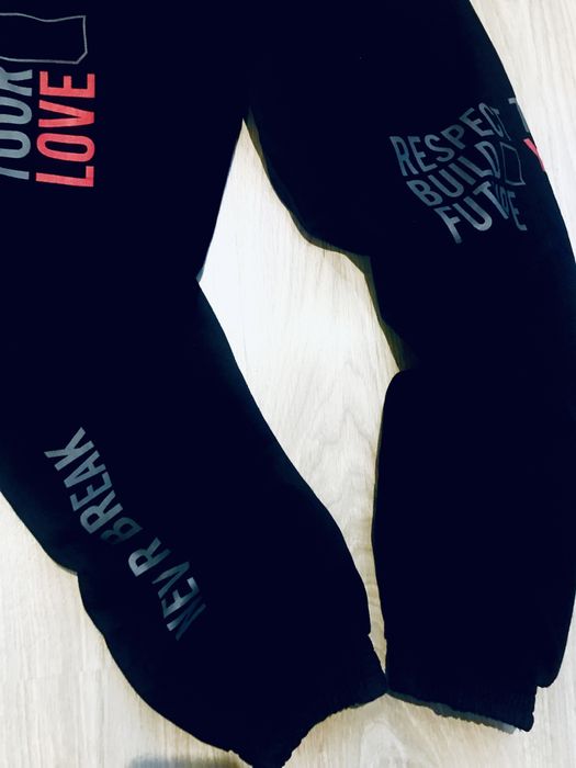 Spodnie Zara dresowe napisy unisex