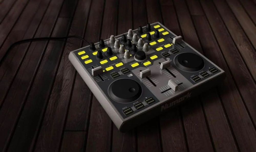 Numark Total Control DJ