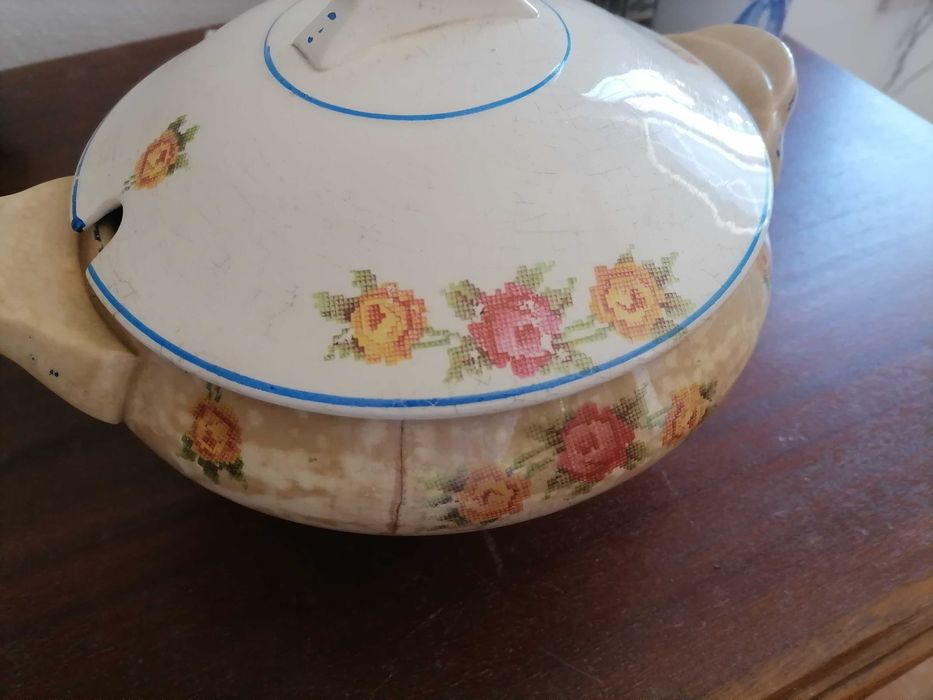 Terrina antiga Sacavém