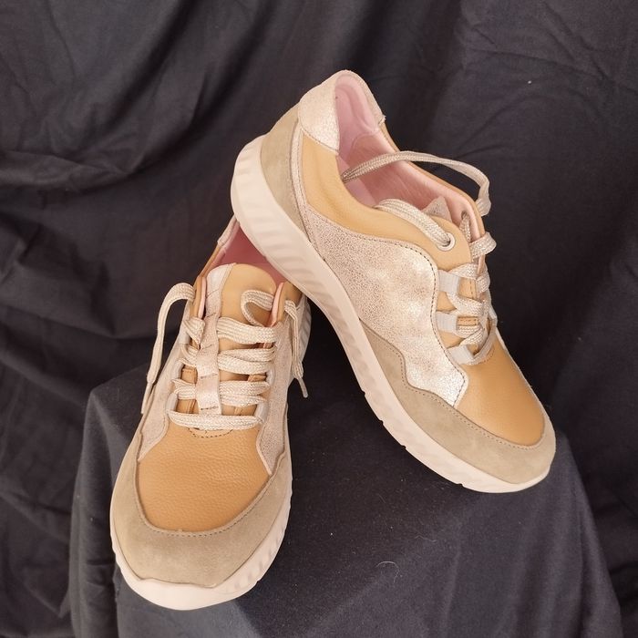 Ténis / Sapato desportivo