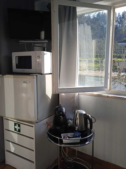 QUARTO PARA ALUGAR - Ideal para Estudante, situado numa quintinha