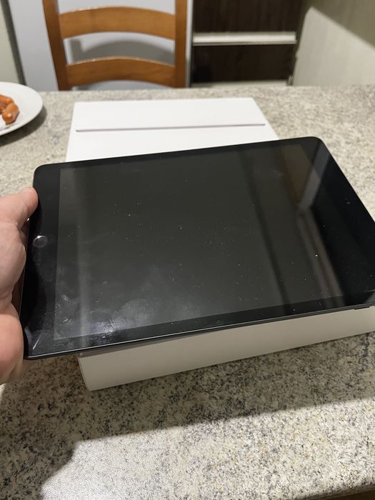 IPad 8 Apple iPad (8th generation)
