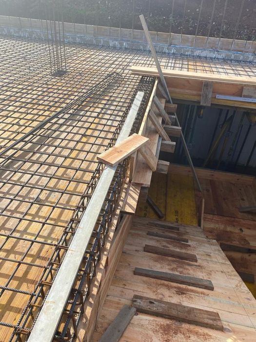 Construção civil remodelações,em geral.